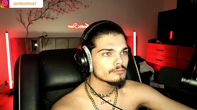 Snapshot of JordanShow chatting on February 2026 11:50:01 AM JordanShow online show from February 2026 11:50:01 AM