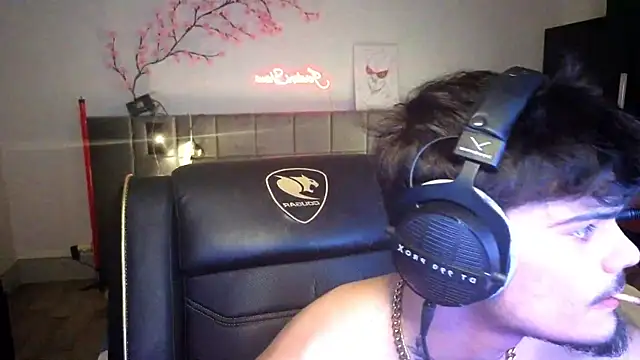 Snapshot of JordanShow chatting on February 2026 10:20:02 PM JordanShow online show from February 2026 10:20:02 PM