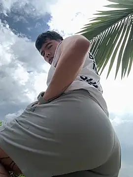 Logan smith1 online show from September 2025 07:35:01 PM