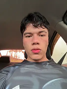 Logan smith1 online show from October 2025 04:09:01 PM