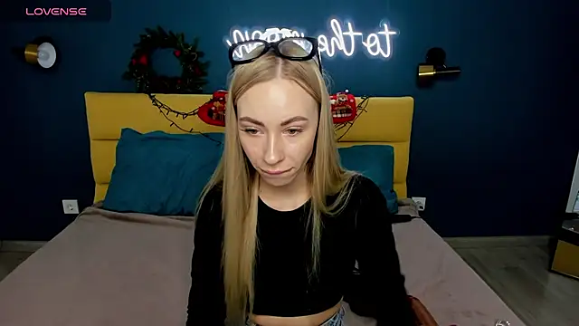 Diana Garrett online show from December 2024 08:51:02 AM