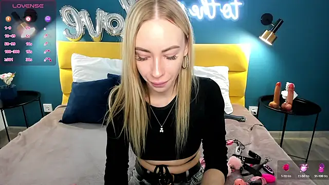 Diana Garrett online show from March 2025 01:25:02 AM