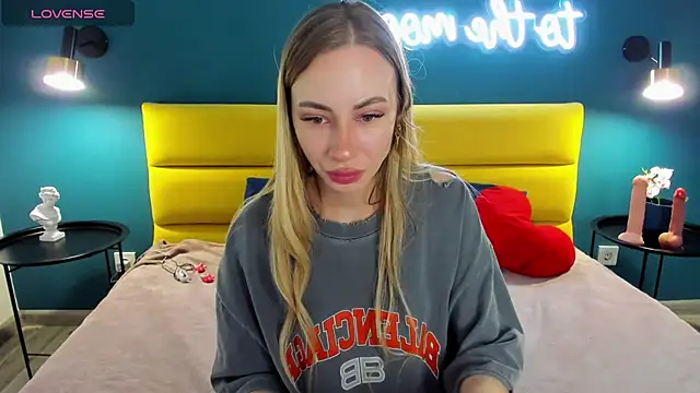 Diana Garrett online show from March 2026 01:44:01 AM