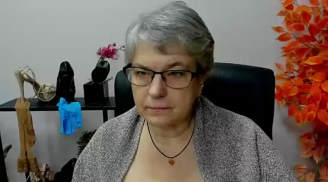IrisDream online show from December 2024 11:04:02 AM