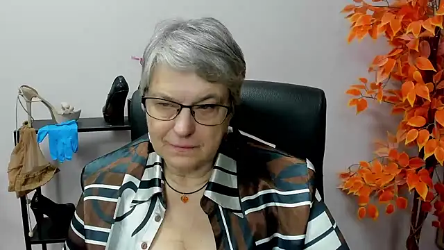 IrisDream online show from December 2024 01:49:02 PM