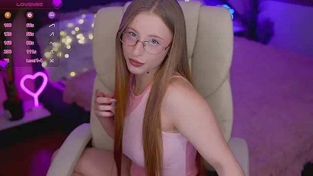 SilverrMoon online show from November 2025 07:13:01 PM