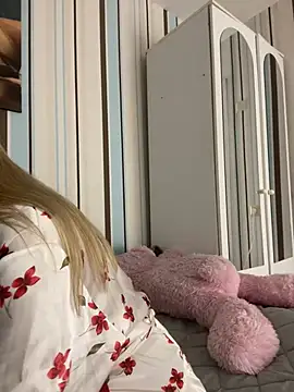 Liya my online show from December 2024 06:39:02 PM