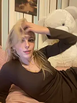 Liya my online show from October 2025 06:19:02 PM