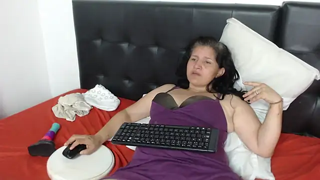 Angelinna Milf online show from December 2024 11:29:02 PM