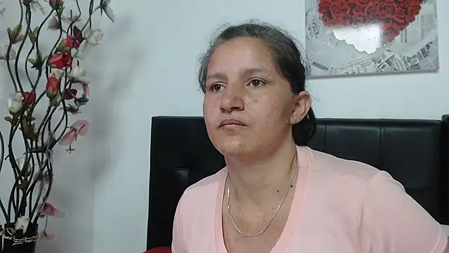 Angelinna Milf online show from January 2025 06:54:02 PM