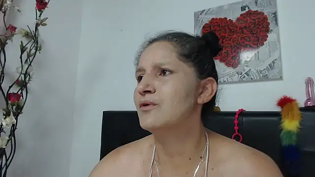 Angelinna Milf online show from January 2025 02:33:02 AM