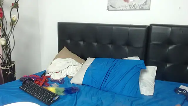 Angelinna Milf online show from January 2025 08:00:01 AM