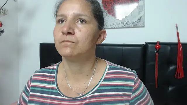 Angelinna Milf online show from February 2025 02:26:01 AM