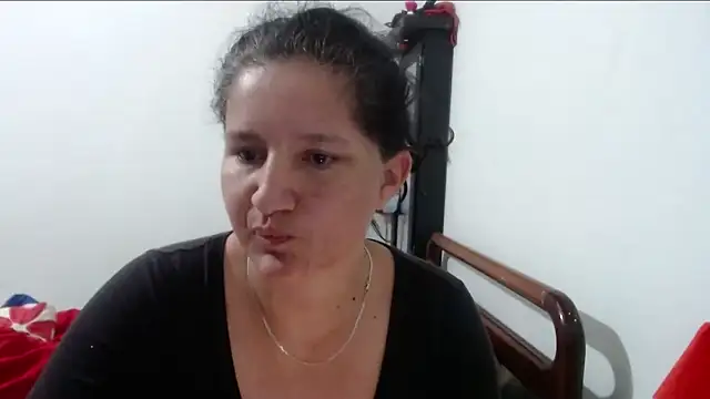 Angelinna Milf online show from September 2025 05:35:02 PM