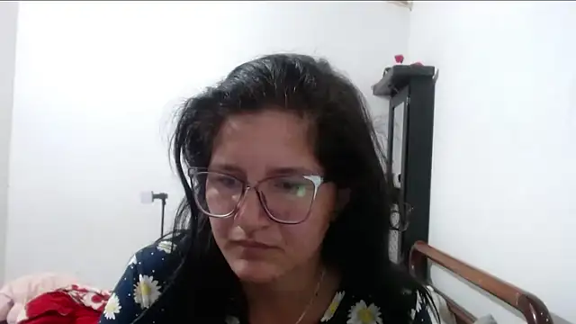 Angelinna Milf online show from September 2025 08:00:02 PM