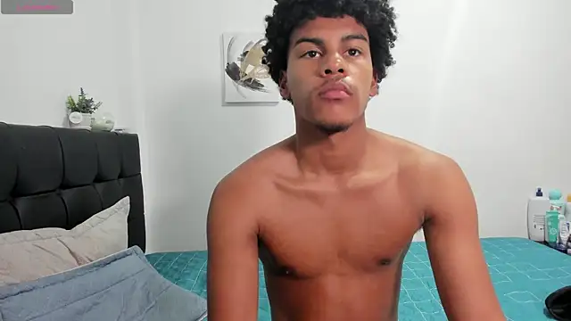 RoddyRich11 online show from January 2025 10:27:01 PM