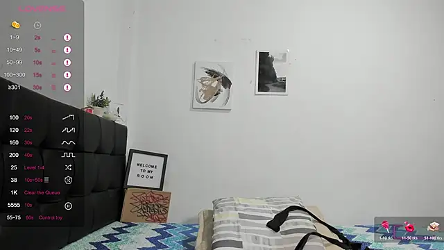 RoddyRich11 online show from October 2025 11:51:02 AM