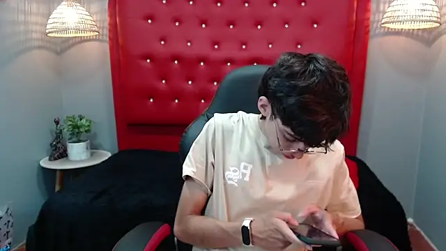 jhoellx online show from December 2024 12:55:02 PM