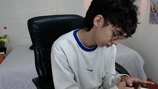 jhoellx online show from December 2024 11:50:02 AM