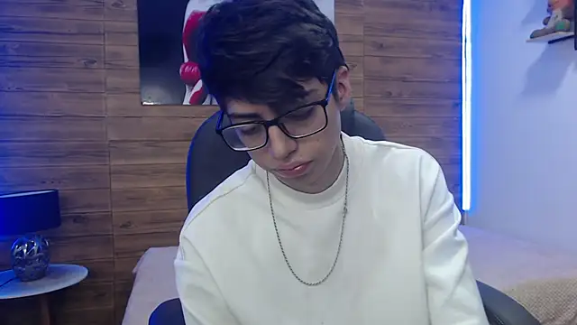 jhoellx online show from February 2025 12:50:01 PM