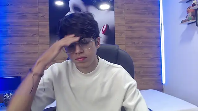 jhoellx online show from March 2025 12:23:01 PM