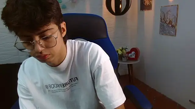 jhoellx online show from September 2025 01:21:01 PM