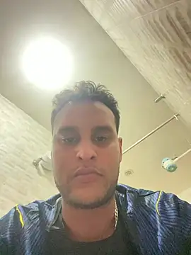 Snapshot of Cristian_099 chatting on June 2026 10:44:01 PM Cristian 099 online show from June 2026 10:44:01 PM