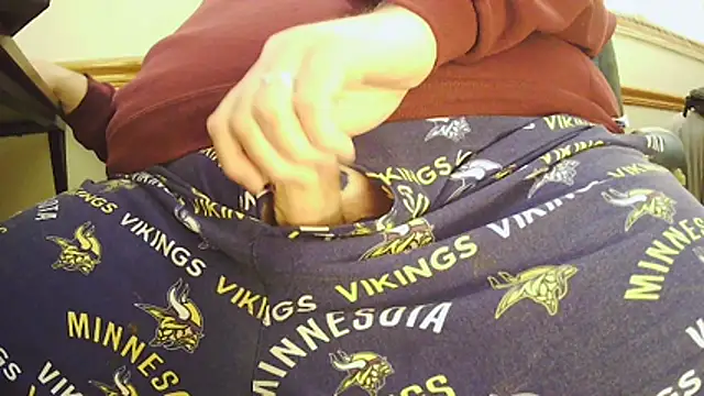 mnguy1972 online show from April 2026 03:11:01 PM