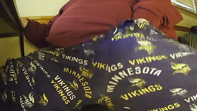 mnguy1972 online show from April 2026 09:17:02 PM