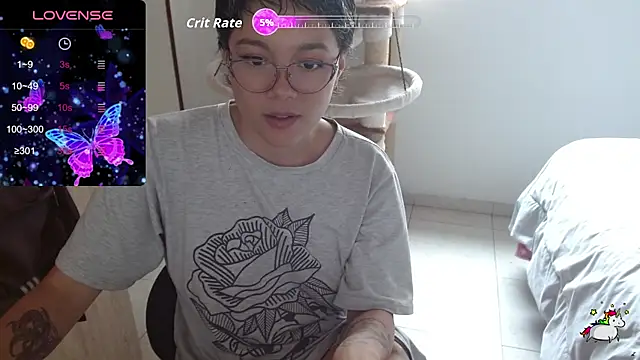 Snapshot of TRIXIE_TANG28 chatting on October 2025 03:10:01 PM TRIXIE TANG28 online show from October 2025 03:10:01 PM