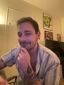 Snapshot of defbond420 chatting on October 2025 10:01:01 PM defbond420 online show from October 2025 10:01:01 PM