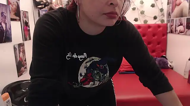 Snapshot of eva_twiss chatting on January 2025 05:44:02 PM eva twiss online show from January 2025 05:44:02 PM