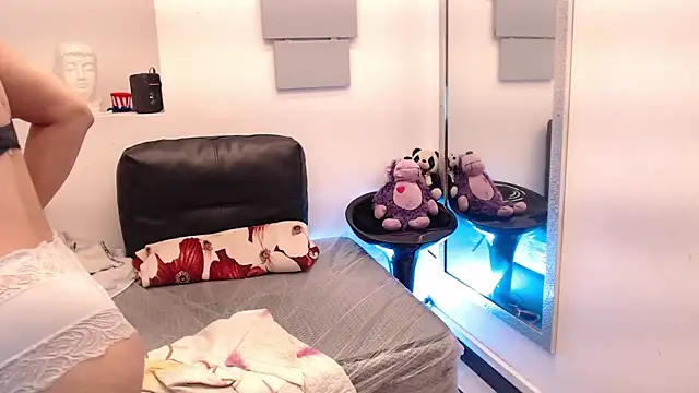 eva twiss online show from April 2026 06:10:01 PM