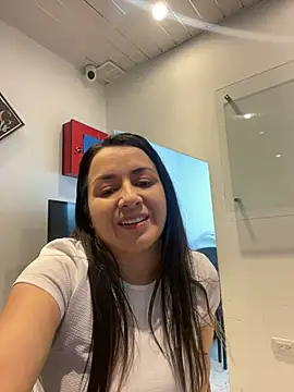 Snapshot of Kimkalifa_ chatting on January 2025 12:47:02 PM Kimkalifa online show from January 2025 12:47:02 PM
