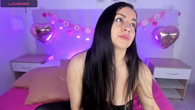 Snapshot of Kimkalifa_ chatting on February 2025 06:33:01 PM Kimkalifa online show from February 2025 06:33:01 PM