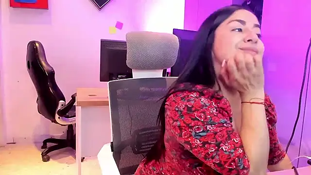 Snapshot of Kimkalifa_ chatting on October 2025 12:52:02 PM Kimkalifa online show from October 2025 12:52:02 PM