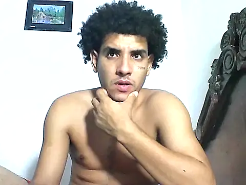 maick5- online show from October 2025 04:32:01 AM