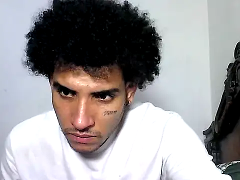 maick5- online show from October 2025 03:00:01 PM