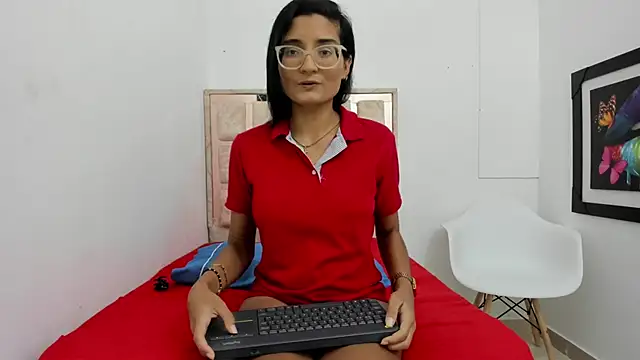 Snapshot of valentina_lov chatting on December 2024 12:12:02 PM valentina lov online show from December 2024 12:12:02 PM