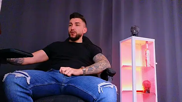 MightyAaron66 online show from February 2025 05:58:02 AM