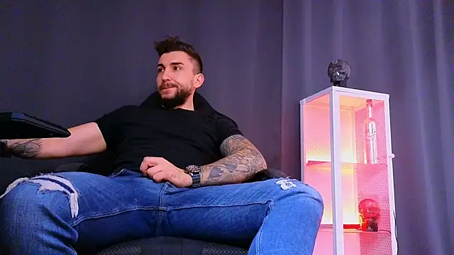 MightyAaron66 online show from March 2025 10:32:02 AM