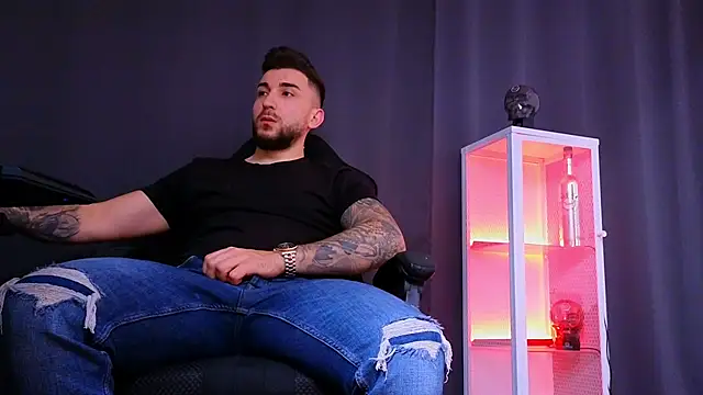 MightyAaron66 online show from March 2025 03:58:02 PM