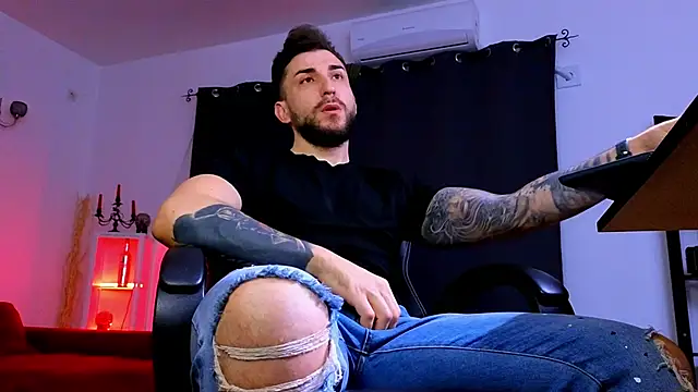 MightyAaron66 online show from February 2026 03:24:02 AM