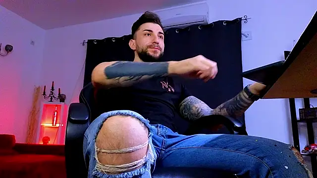 MightyAaron66 online show from March 2026 04:25:02 AM