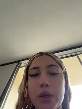 Snapshot of Ana_Fiore chatting on May 2026 06:47:01 PM Ana Fiore online show from May 2026 06:47:01 PM