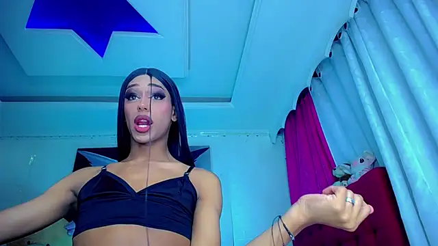 NahomiCamper online show from February 2025 05:18:02 AM