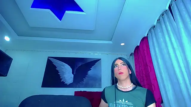 NahomiCamper online show from October 2025 02:09:01 AM