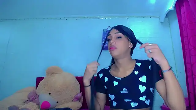 NahomiCamper online show from March 2026 09:47:02 PM