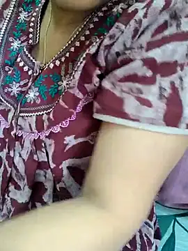 Snapshot of samitasharma chatting on September 2025 05:11:01 AM samitasharma online show from September 2025 05:11:01 AM