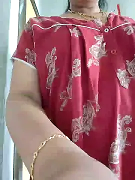 Snapshot of samitasharma chatting on October 2025 05:49:02 AM samitasharma online show from October 2025 05:49:02 AM